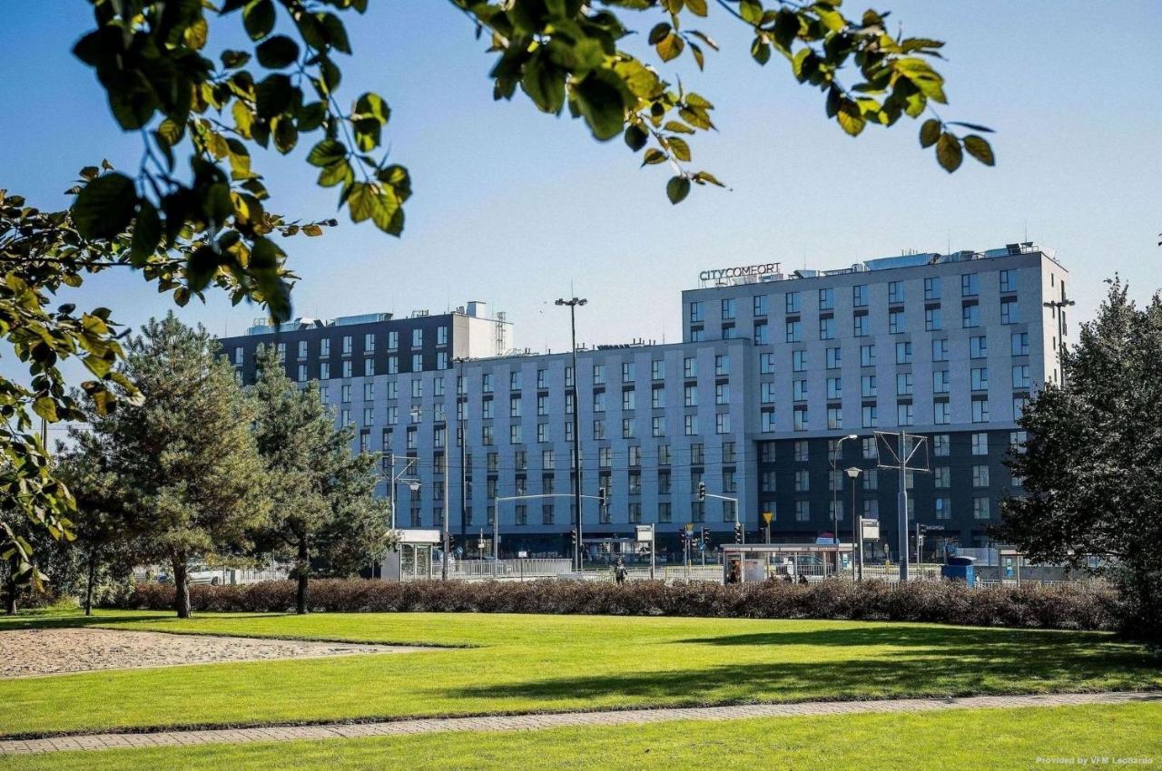 Nowy I Komfortowy W Warszawie Z Dedykowanym Parkingiem Podziemnym W Cenie, Wifi, Blisko Centrum New In Finished To A High Specification Fitted Out To A High Standard On The 7th Floor, Wifi, Underground Parking Price Includ Warszawa