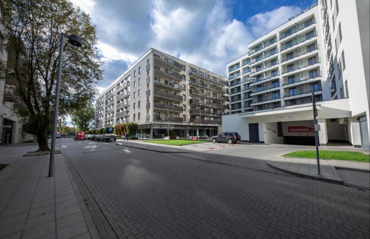 Nowy I Komfortowy W Warszawie Z Dedykowanym Parkingiem Podziemnym W Cenie, Wifi, Blisko Centrum New In Finished To A High Specification Fitted Out To A High Standard On The 7th Floor, Wifi, Underground Parking Price Includ * Warszawa
