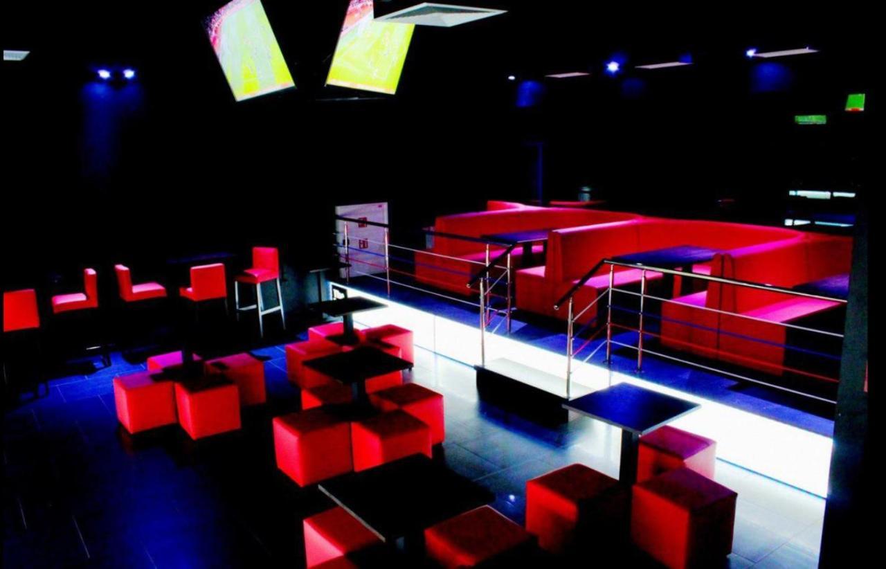Nowy I Komfortowy W Warszawie Z Dedykowanym Parkingiem Podziemnym W Cenie, Wifi, Blisko Centrum New In Finished To A High Specification Fitted Out To A High Standard On The 7th Floor, Wifi, Underground Parking Price Includ Apartament *
